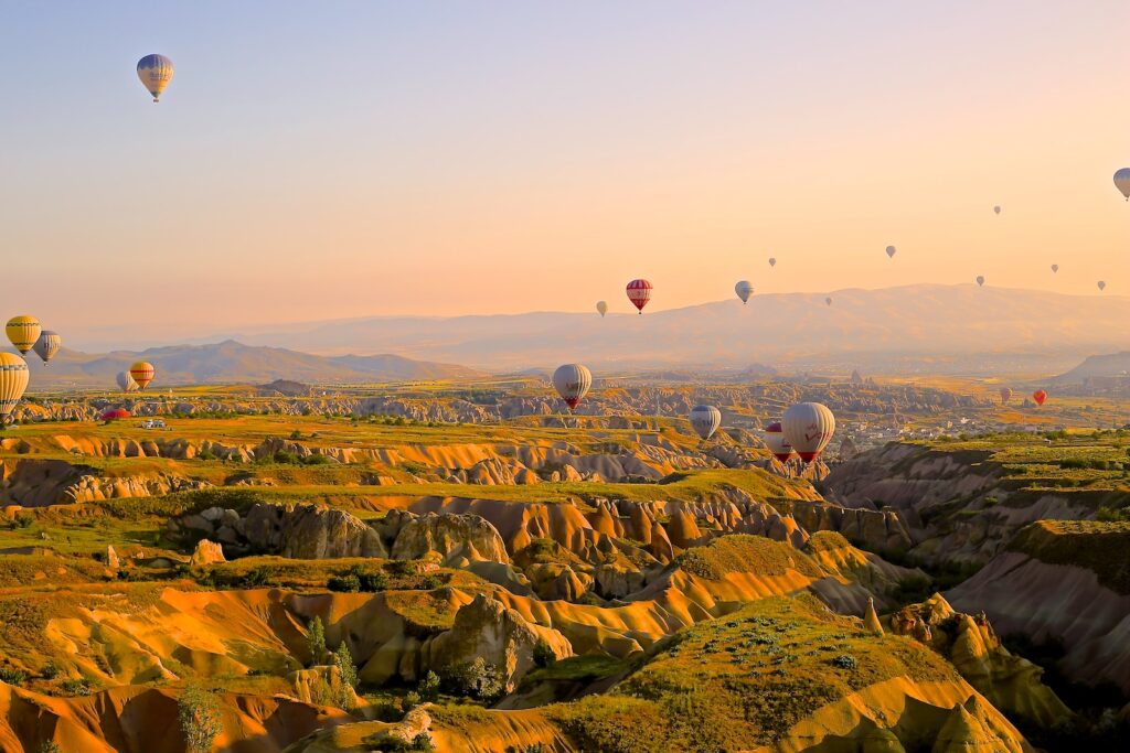 Wanderlust Alert! Discover the Most Captivating Locations,hot air balloon contest